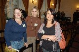 Posiłki w przerwach. Trwają rozmowy kuluarowe. - ania_iza_magda.jpg Posiłki w przerwach. Trwają rozmowy kuluarowe. - ania_iza_magda.jpg$